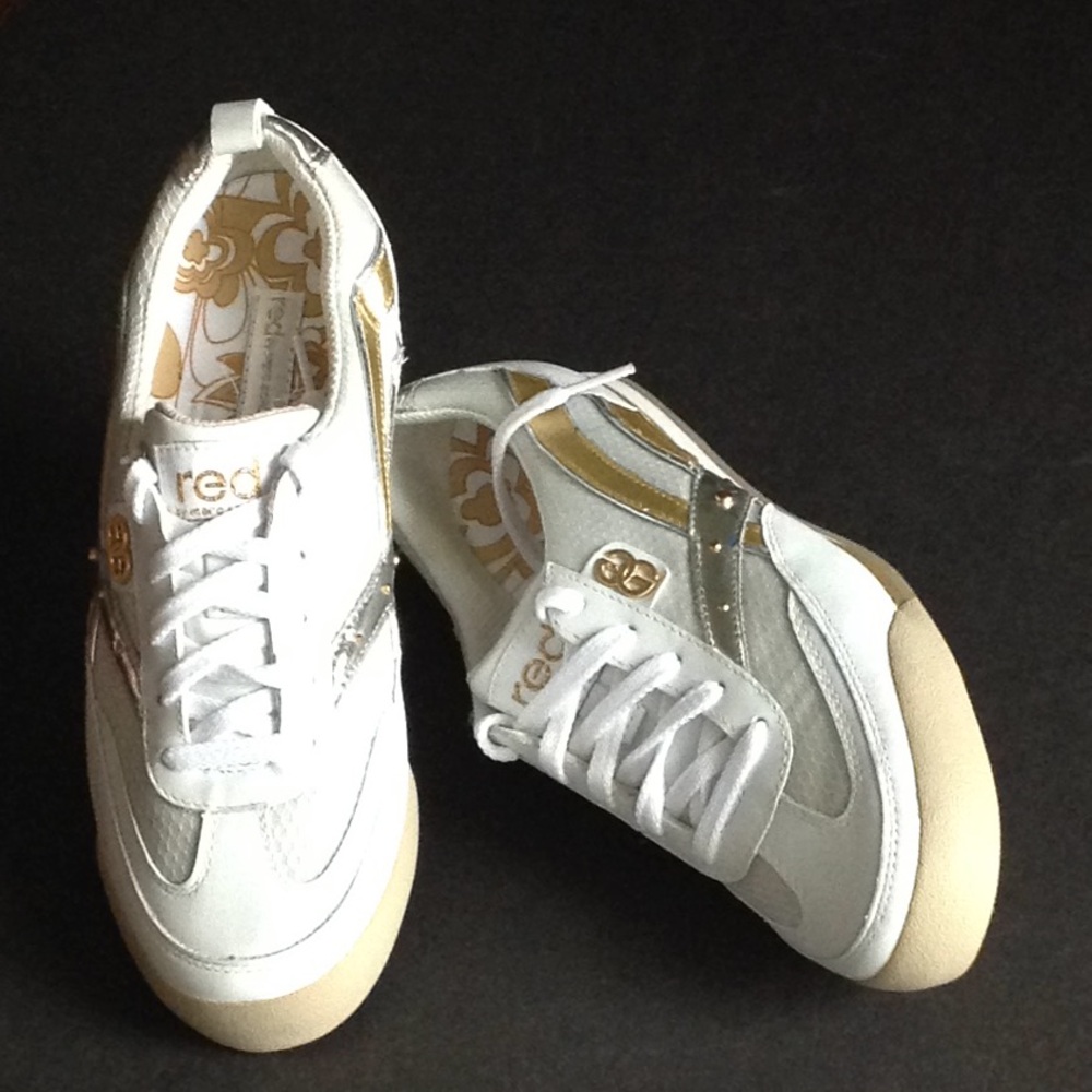 🔴 RED - Marcecko 'RARE' Metallic Sneakers - Picture 3 of 12